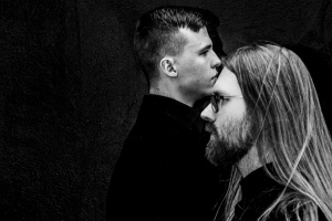 Islandské duo KALEIKR streamuje nové album