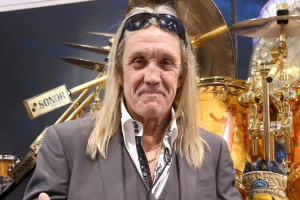 Nicko McBrain o uvedení IRON MAIDEN do Rokenrolové síně slávy: „Mám smíšené pocity.“