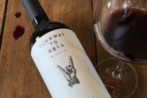 Wine’n’Roll: AC/DC a „Highway to Hell“