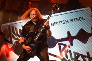 Ian Hill poprvé v historii JUDAS PRIEST vynechal koncert