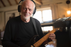 Šťastný a zvláštní - kytarový velikán David Gilmour vydá po devíti letech sólové album