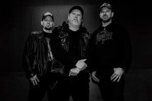 ASINHELL vzdávají hold staré metalové škole novou skladbou „Desert of Doom“