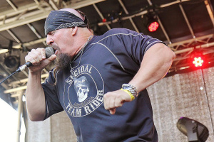 SUICIDAL TENDENCIES a jejich deska nedeska