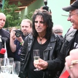 ALICE COOPER křtí nosorožce