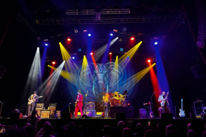 Superkapela BEAT oživí legendární KING CRIMSON v pražském O2 universu