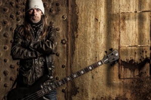 Bývalý basák PANTERY a DOWN Rex Brown dělá na debutní sólovce