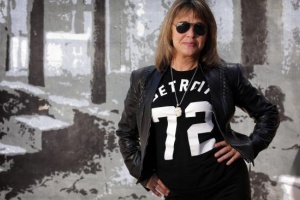 Glam rocková diva Suzi Quatro vystúpi v Snine