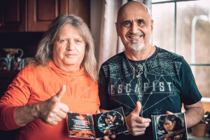 MOTORBAND po nula nula sedmé – česká stálice vydala nové album