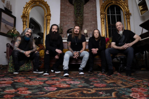 DREAM THEATER ruší slíbené evropské turné. Zaleťte si na koncert do Ameriky, vybízí kapela fanoušky