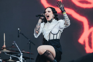 Koncert JINJER v Praze bude metalová slast. Kdo z kapely je největší požitkář? 