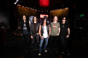 Slash a Myles Kennedy v únoru vyrukují s novou deskou
