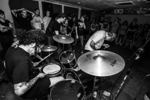 SEX PRISONER streamují svůj první dlouhohrající počin