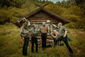 Avantgardisté VULTURE INDUSTRIES servírují čerstvé lyric video