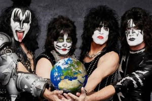 KISS čeká ještě 90 koncertů, vrátí se i k nám