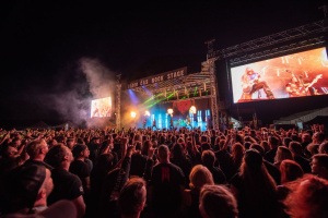 Desátý ročník rockového festivalu Holba Rock na grilu 2023
