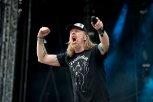 Zemřel Tomas „Tompa“ Lindberg, zpěvák švédských deathařů AT THE GATES