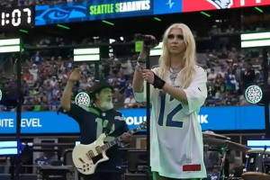Seattle v plné parádě - SOUNDGARDEN zveřejnili záběry z poločasové show, kterou televize utnula