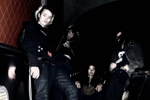 Kapela synů slavných otců SUSPECT208 vysílá další singl 