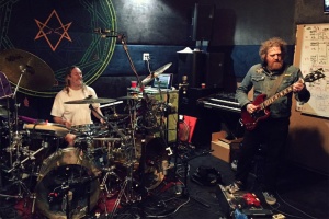 Superkapela LEGEND OF THE SEAGULLMEN se členy TOOL a MASTODON láká na nové album