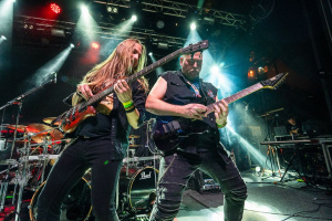 Domácí power hrdinové SYMPHONITY zvou na exkluzivní koncert v Brně!