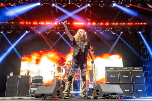 Bouřlivák Sebastian Bach opět nezvládl své emoce a nadával novináři