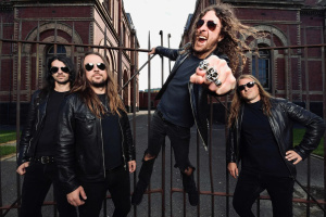 AIRBOURNE servírují „bouřlivý“ singl, na němž dělali s legendárním producentem AC/DC