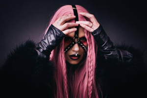 Lednový Spark uvádí FRAYLE: „Nechápu, jak někdo může nebýt feminista.“