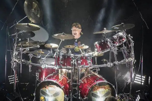 Více groove na novém albu SAXON slyší jejich tlučmistr Nigel Glockler