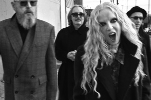 Nový singl GARBAGE zpochybňuje patriarchální struktury světa