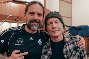 Na novou sólovku Bruce Dickinsona přispěl i Andreas Kisser ze SEPULTURY