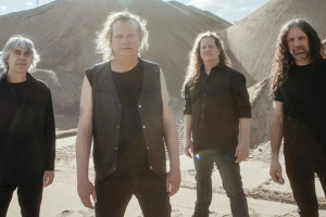 Voivodique Symphonique - legendární VOIVOD se symfoňákem vychází 5. června!