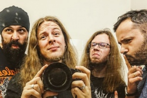 BLACKSHARD pustili do éteru hned dva klipy