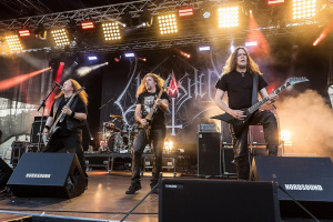 Švédští deathmetaloví veteráni UNLEASHED vzdali v Řecku hold Cronosovi