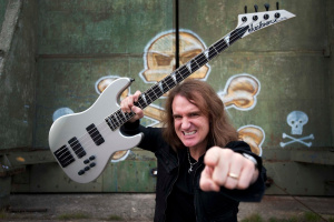 Ex-basák MEGADETH David Ellefson přiváží do ČR komplet „Countdown to Extinction“
