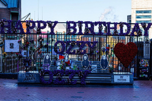 Ozzy Osbourne by 3. prosince oslavil 77. narozeniny