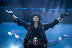 Alice Cooper a jeho příšery z půdy dobyly Plzeň
