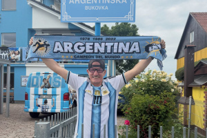 Zakladatel OEF Čurby proměnil svůj dům v argentinskou svatyni. Messi i Maradona na každém kroku