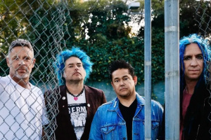 NOFX se loučí filmem… a taky žalobou…