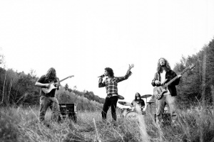 Poslechněte si: Představují se darkmetaloví BARISHI