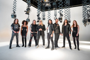 Poslední album SINNER je venku – bum, prásk, pápá!