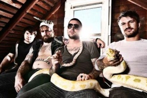 EVERY TIME I DIE – "Underwater Bimbos from Outer Space"