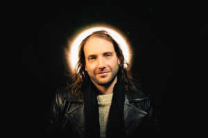 Kytarista BLOOD INCANTATION Morris Kolontyrsky poprvé sólově!