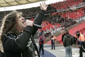 TANKARD zahrají hymnu Eintrachtu Frankfurt na finále Německého poháru