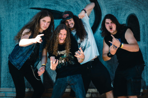 Smile Music Records vítají ve své stáji svůj dosud nejmladší přírůstek DESTROY!