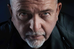 Peter Gabriel albu „i/o“ nachystal sourozence „o\i“