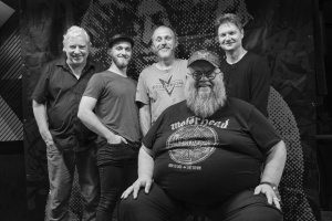 ŠKAREDÁ HOLKA vydala albovou novinku o svobodě a snech