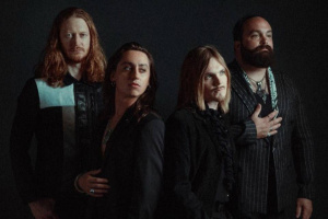 Bokovka kytaristy GRETA VAN FLEET, formace MIRADOR navazuje na loňský debut