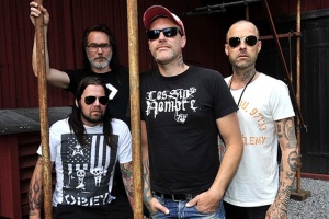 VIDEO: MUSTASCH – „Be Like a Man“