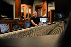 Mike Fraser – producentský mág z Vancouveru