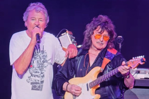 „Moc jsem si to užil,“ komentoval Ritchie Blackmore svůj návrat na pódium s DEEP PURPLE